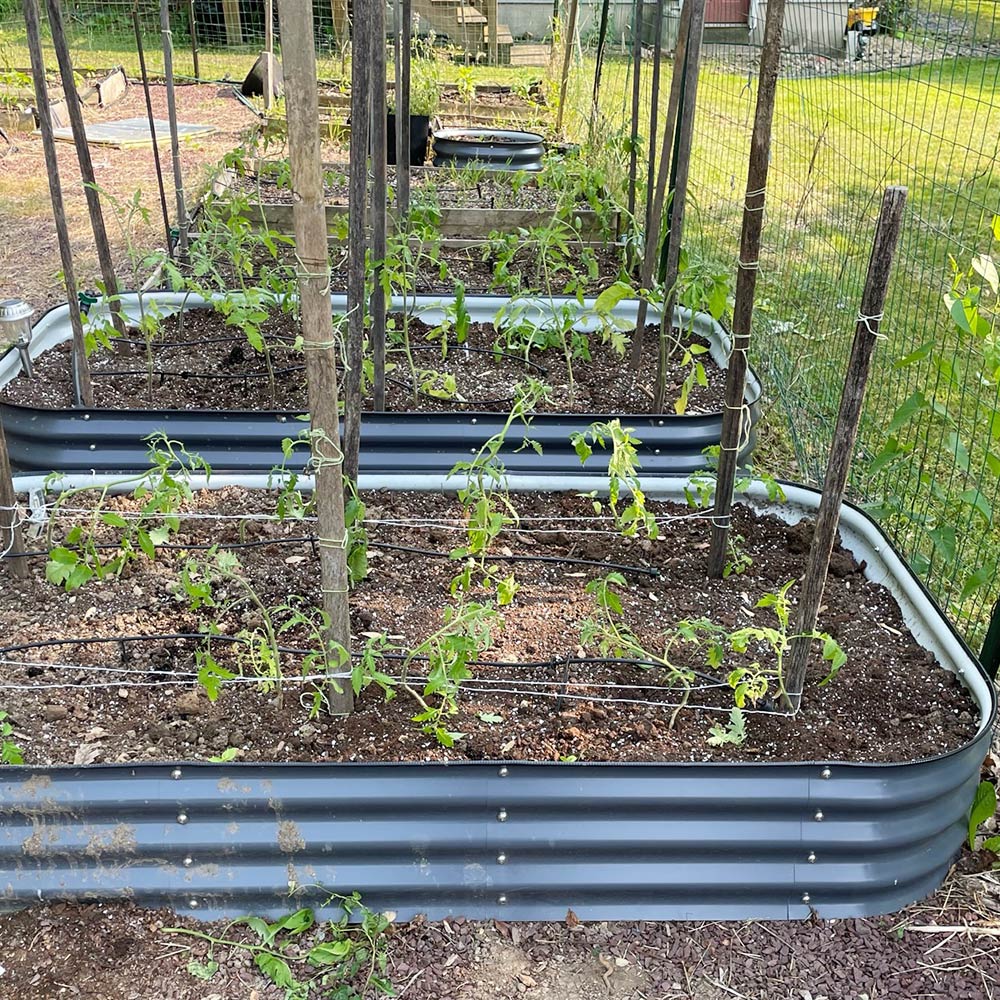 11 in.H 9 in 1 Metal Garden Bed